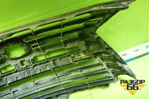 Решетка радиатора (5311160B30) для Lexus LX-570 с 2015г (ЛХ)