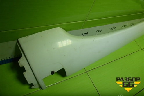 Молдинг лобового стекла левый  (812W624100139) для Sitrak  C7H