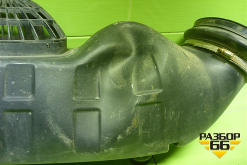 Воздухозаборник наружный  (WG9925190537) для Sitrak  C7H