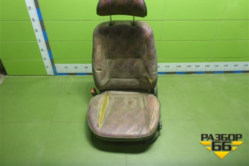 Сиденье левое для Hyundai  HD-170 с 2004г