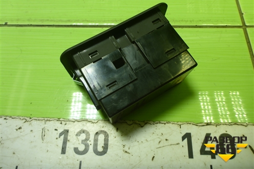 Кнопка стеклоподъёмника (936927A000) для Hyundai  HD-170 с 2004г