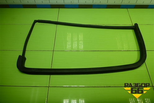 Уплотнитель стекла двери правой  (форточки) для Hyundai  HD-170 с 2004г