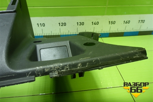 Накладка на торпедо  (левая) (847607A500) для Hyundai  HD-170 с 2004г