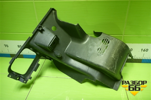 Накладка на торпедо  (левая) (847607A500) для Hyundai  HD-170 с 2004г