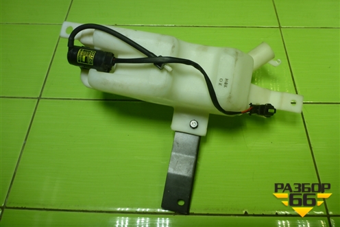 Бачок омывателя лобового стекла  (983005H112) для Hyundai  HD 35-78 с 2003г
