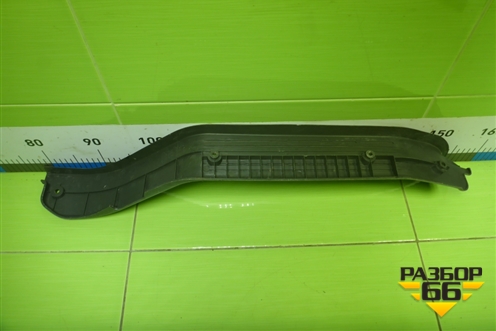 Накладка порога внутренняя правая  (831512A000) для Hyundai  HD-170 с 2004г