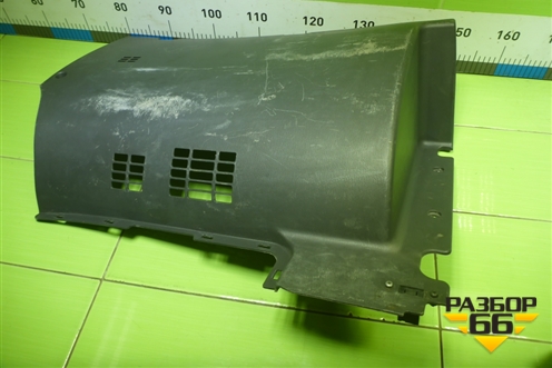 Накладка на торпедо  правая (847907A500) для Hyundai  HD-170 с 2004г