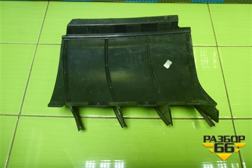 Дефлектор грязевой левый  (827137M500) для Hyundai  HD-170 с 2004г