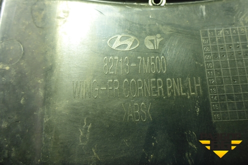 Дефлектор грязевой левый  (827137M500) для Hyundai  HD-170 с 2004г