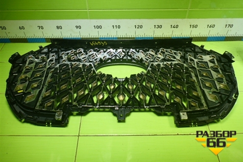 Решетка радиатора (под камеру) (602003687AA) для Chery Tiggo 8 Pro Max с 2022г