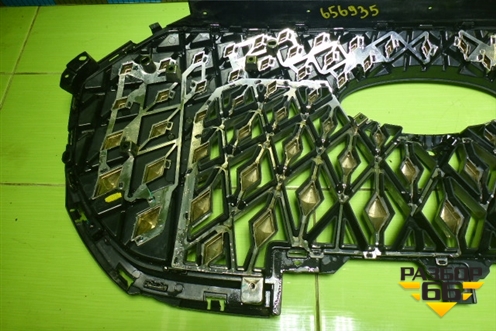 Решетка радиатора (под камеру) (602003687AA) для Chery Tiggo 8 Pro Max с 2022г