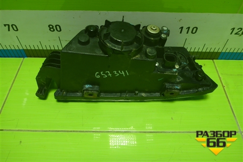 Фара противотуманная правая  (812W25820) для Sitrak  C7H
