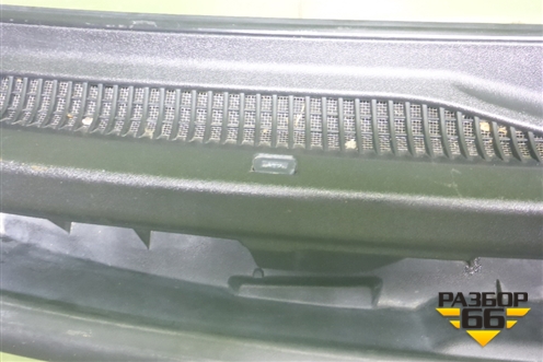 Решетка стеклоочистителей (5570860190) для Toyota Land Cruiser (200) с 2008г