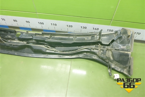 Решетка стеклоочистителей (5570860190) для Toyota Land Cruiser (200) с 2008г