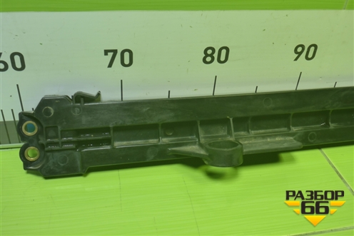 Кронштейн радиатора правый для Toyota Land Cruiser (200) с 2008г (Ленд Крузер)