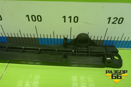 Кронштейн радиатора левый для Toyota Land Cruiser (200) с 2008г (Ленд Крузер)