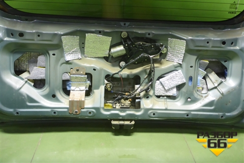 Дверь багажника со стеклом для Mitsubishi Colt с 2004г