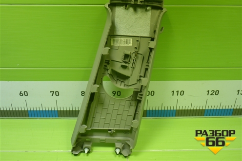 Обшивка стойки центральная верхняя левая (6600046064) для Geely Coolray с 2019-2025г (Кулрей)