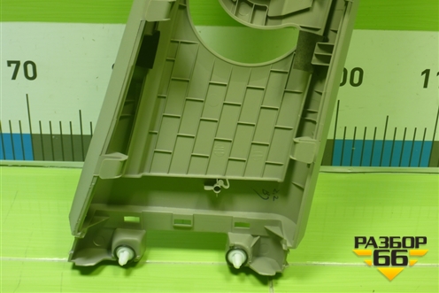 Обшивка стойки центральная верхняя левая (6600046064) для Geely Coolray с 2019-2025г (Кулрей)