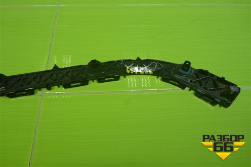 Кронштейн заднего бампера правый (5215560080) для Toyota Land Cruiser Prado(150) с 2009г (Ленд Крузер Прадо)