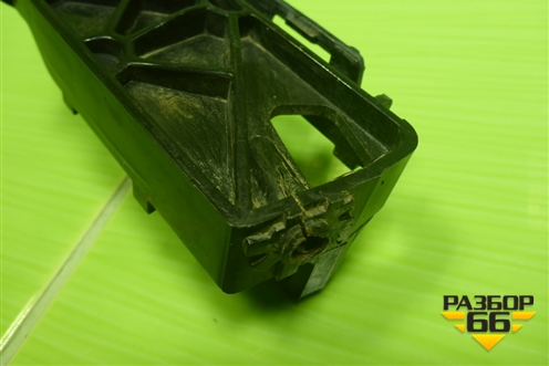 Кронштейн заднего бампера правый (5215560080) для Toyota Land Cruiser Prado(150) с 2009г (Ленд Крузер Прадо)