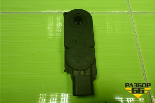 Моторчик заслонки радиатора (10401600058) для LiXiang L7 с 2023г (Л7)