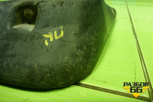 Брызговик передний правый (868323D000) для Hyundai Sonata-5 с 2001г