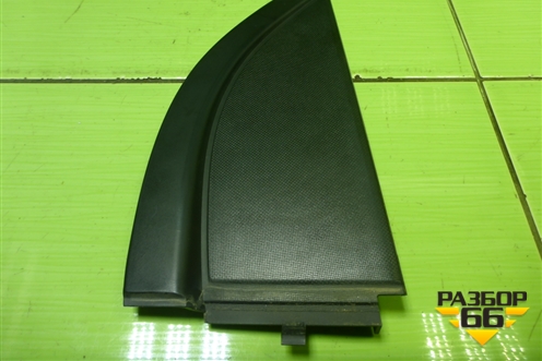 Накладка двери задней правой уголок (8383403D020) для Hyundai Sonata-5 с 2001г (Соната)