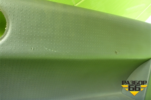 Обшивка двери задней правой под механику для Mitsubishi Colt с 2004г (Кольт)