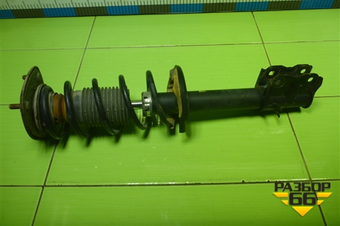 Амортизатор передний правый (PSA999035) для Mitsubishi Colt с 2004г (Кольт)