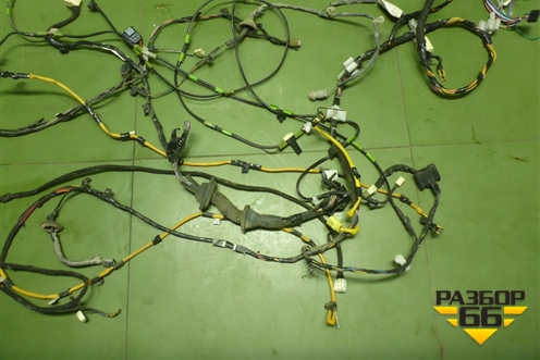 Проводка салонная (MN108042) для Mitsubishi Colt с 2004г (Кольт)