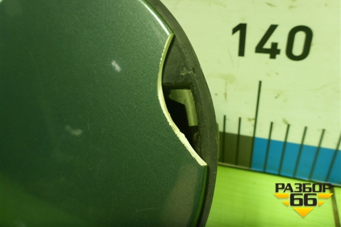 Лючок бензобака (MR959153) для Mitsubishi Colt с 2004г (Кольт)