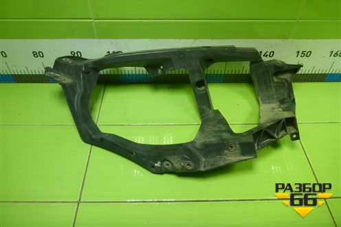 Кронштейн фары правой (MN105060) для Mitsubishi Colt с 2004г (Кольт)