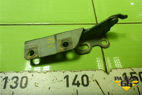 Петля капота правая (MR959412) для Mitsubishi Colt с 2004г (Кольт)