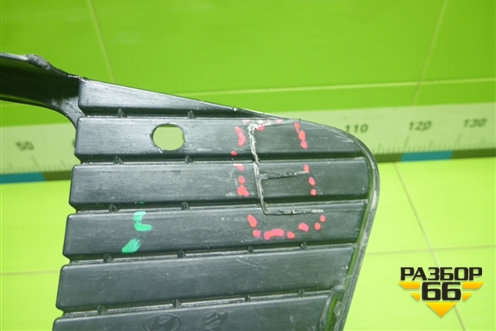 Накладка ПТФ левая (86563C9010) для Hyundai Creta с 2016-2021г (Крета)