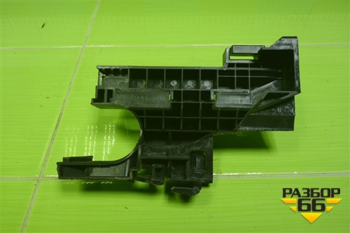 Кронштейн радиатора правый (8632128) для BMW 5-серия G30 с 2017г