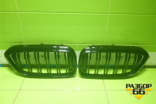 Решетка радиатора (комплект не оригинал) для BMW 5-серия G30 с 2017г