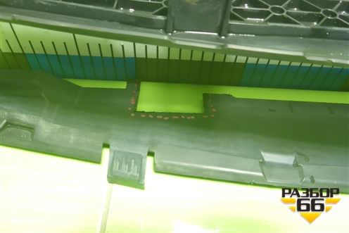 Воздуховод радиатора нижний (51137359838) для BMW 5-серия G30 с 2017г