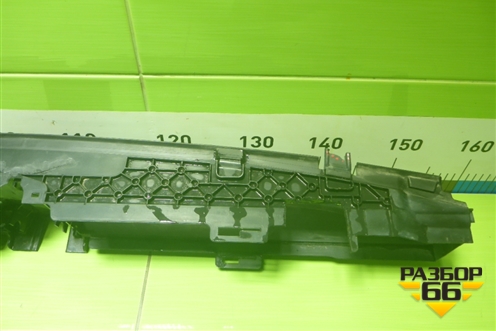 Воздуховод радиатора нижний (51137359838) для BMW 5-серия G30 с 2017г