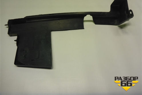 Дефлектор радиатора левый (62823EM00A) для Nissan Tiida (C11X) с 2004-2013г (Тиида)