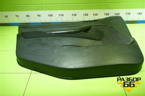 Обшивка двери передней левой под электрику (96761565ZD) для Peugeot 408 с 2012г