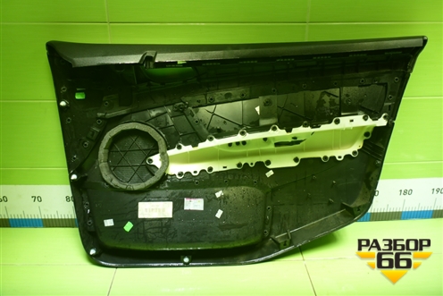 Обшивка двери передней левой под электрику (96761565ZD) для Peugeot 408 с 2012г