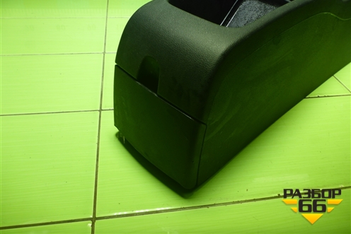 Консоль (9675926277) для Peugeot 408 с 2012г