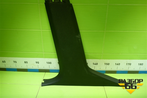 Обшивка стойки центральная нижняя левая (9675973777) для Peugeot 408 с 2012г