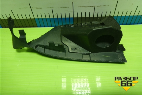 Накладка на торпедо (боковая верхняя правая) (681342ED500) для Nissan Tiida (C11X) с 2004-2013г (Тиида)