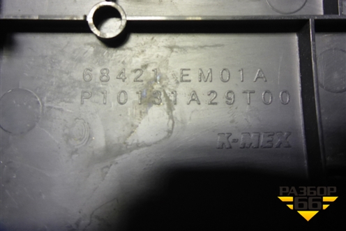 Накладка на торпедо (левая) (68421EM01A) для Nissan Tiida (C11X) с 2004-2013г (Тиида)