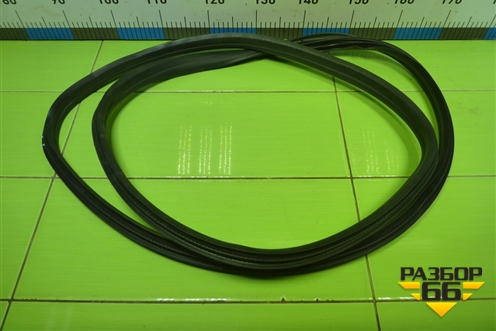 Уплотнитель двери передней правой для Peugeot 408 с 2012г