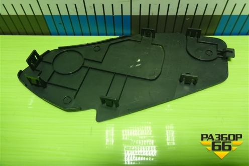 Накладка на торпедо (боковая левая) (68499EL00A) для Nissan Tiida (C11X) с 2004-2013г (Тиида)