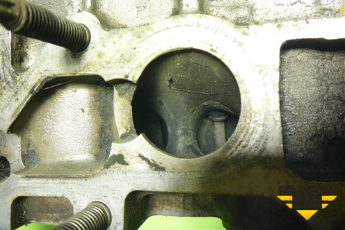 Головка блока цилиндров (2.3л) для Ford Mondeo 3 с 2000-2007г (Мондео)