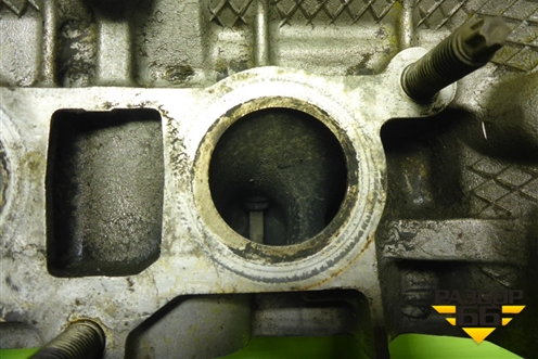 Головка блока цилиндров (2.3л) для Ford Mondeo 3 с 2000-2007г (Мондео)